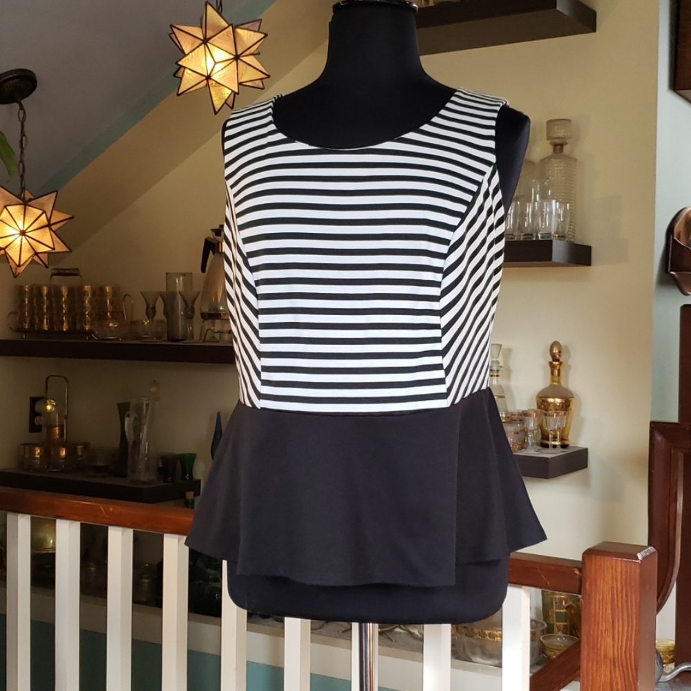 NY Collection Womans Sleeveles Peplum Black And White Striped Tunic
